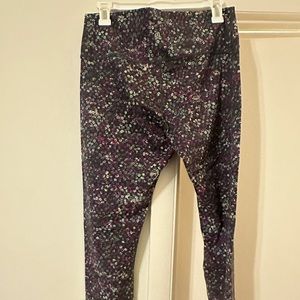 Lululemon Wunder Under 28 tights size 14